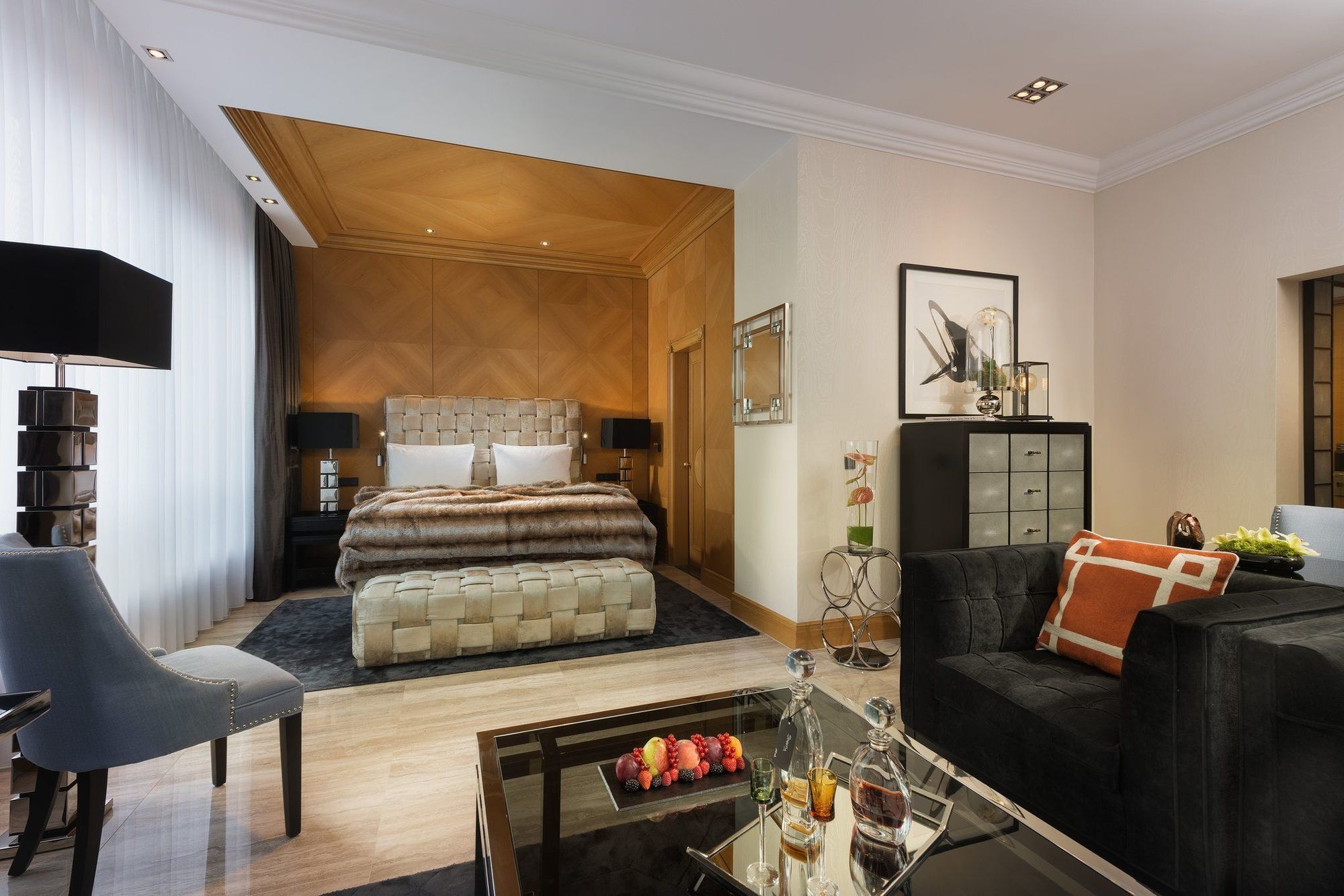 Hotel Palace Berlin Ngoại thất bức ảnh A suite at the Mandarin Oriental, Munich